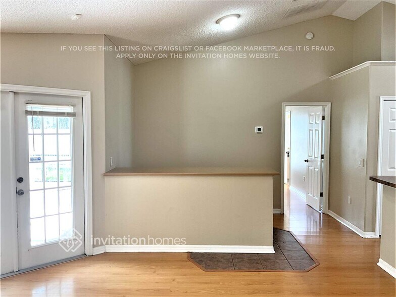 Building Photo - 317 Clermont Dr