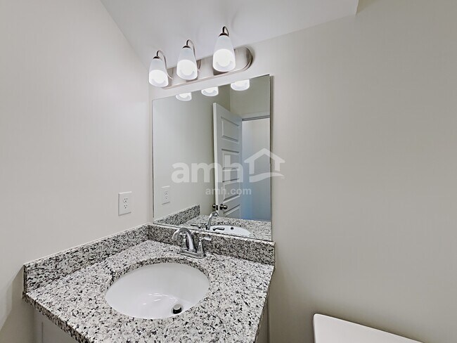 Building Photo - 5224 Tupelo St