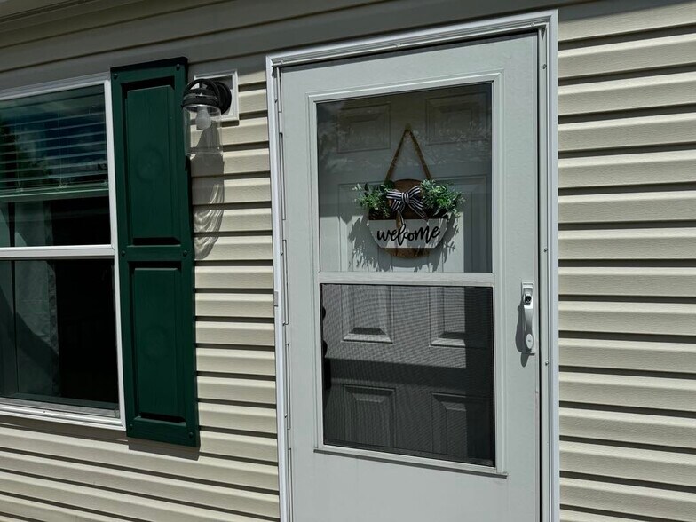 Building Photo - 48579 Leafdale Ct