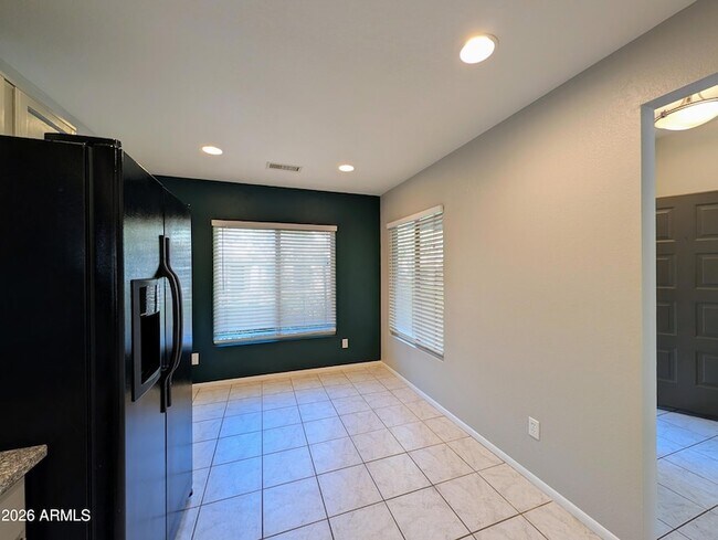 Building Photo - 4114 E Union Hills Dr