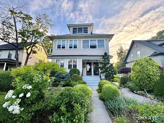 Building Photo - 113 Ellsworth St