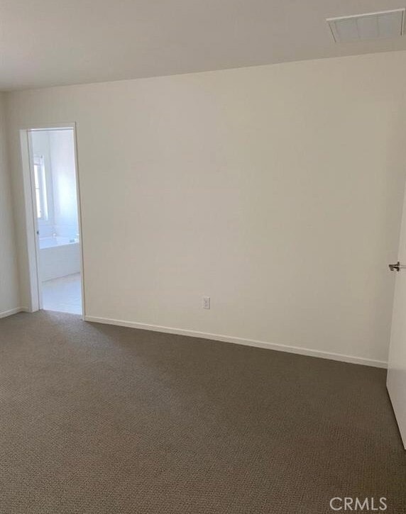 Building Photo - 215 Perennial Pl