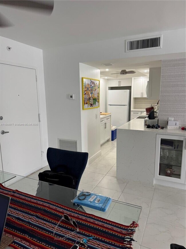 Building Photo - 6969 Collins Ave
