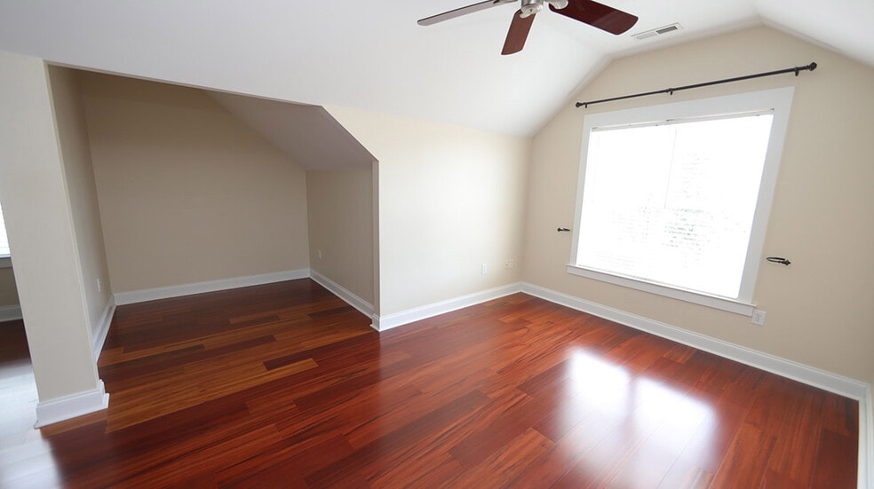 Building Photo - 10817 Connally Ln