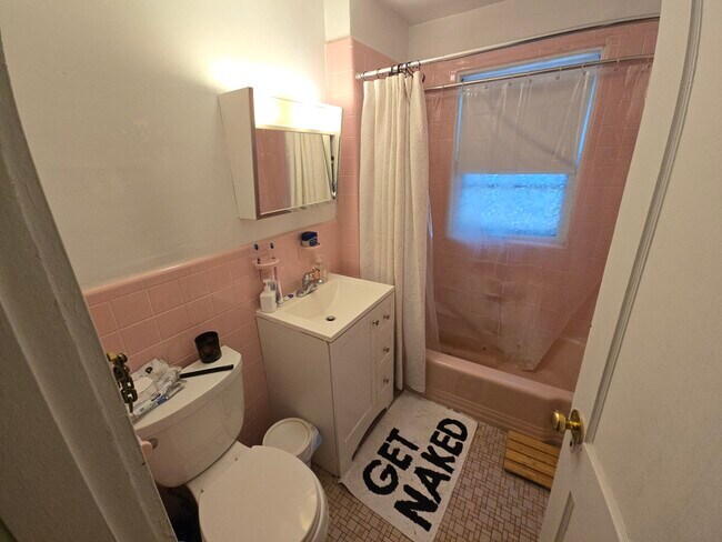 Building Photo - 281 Lowell Ave