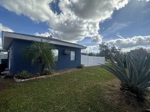 Building Photo - "Charming 1-Bedroom in Port Charlotte's Tranquil Setting"