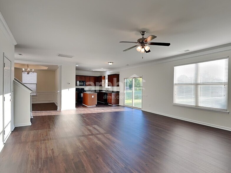 Building Photo - 10522 Shanon Darby Ln