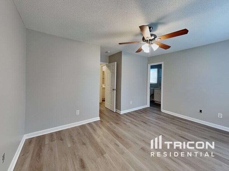 Building Photo - 2048 Ballston Pl