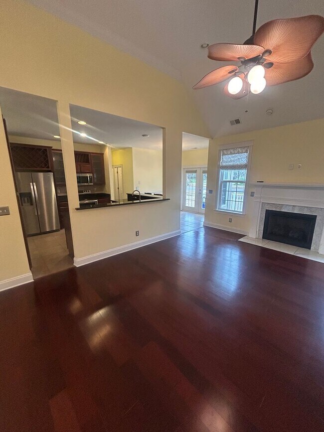 Building Photo - 4 BR, 2 BA unit in Wild Wing - Coming Soon!