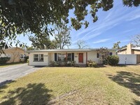 Building Photo - 1040 Alcazar Way S