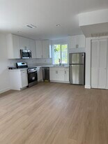 Building Photo - 2028 7th Ave