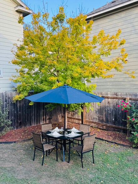 Building Photo - 2801 Goodwin Ave