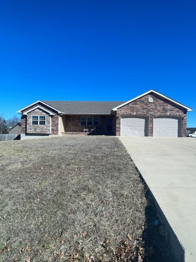 Primary Photo - Gorgeous Custom 5 Bedroom, 3 Bathroom Home...