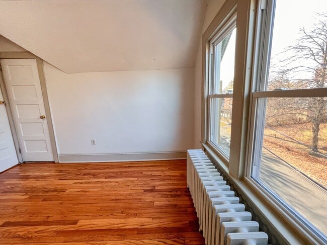 Building Photo - 111-115 Lincoln St / Owen Properties, LLC