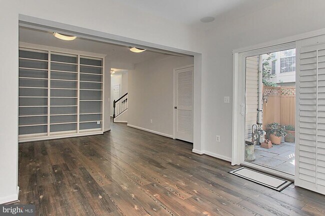 Building Photo - 5120 Grimm Dr
