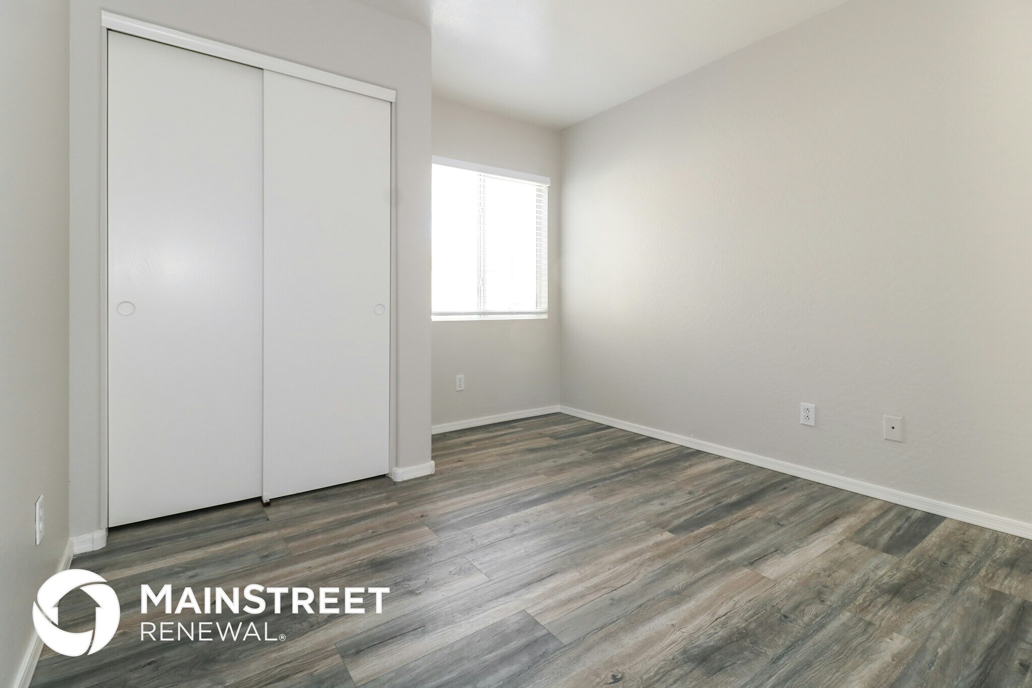 Building Photo - 11825 W Altadena Ave