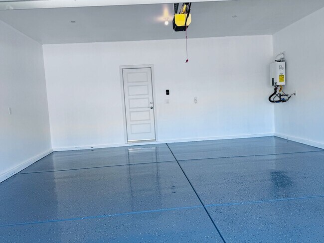Building Photo - 1083 Saffron Toucan Ln