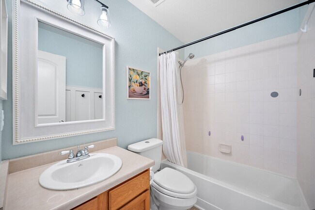 Building Photo - Beautiful Recently Renovated 4 Bed 4 Bath Home In Fountain!!!!