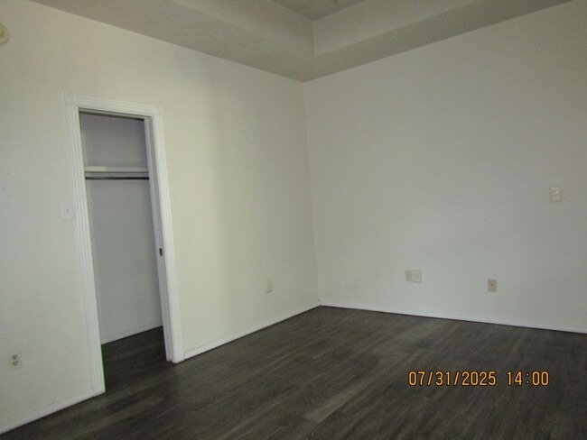 Building Photo - 503 NW Fairway Villa Dr