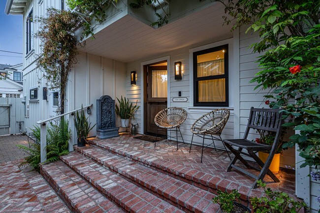 Building Photo - Coronado Beach House