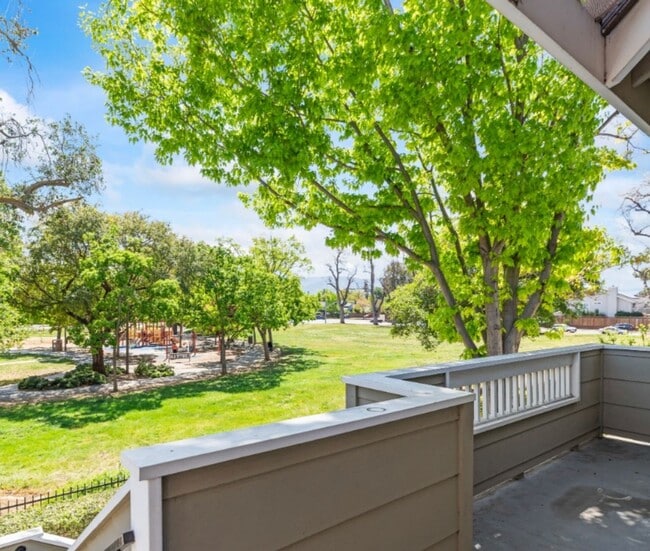 Building Photo - Stunning upstairs condo unit for rent in Blossom Valley