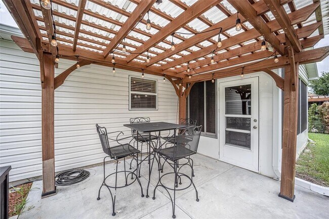 Building Photo - 9245 SE 178th Madeline Ln