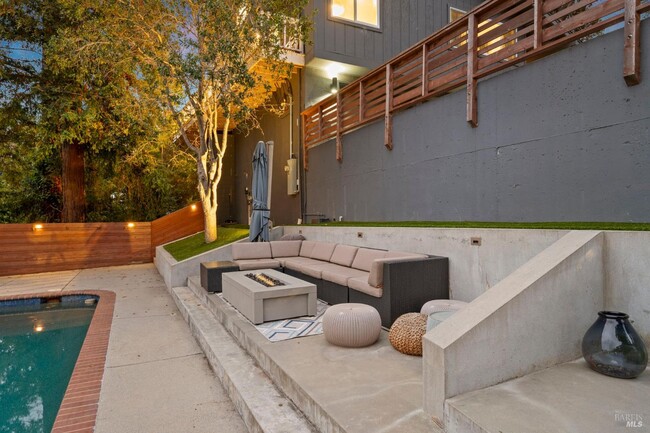 Building Photo - 48 Junipero Serra Ave