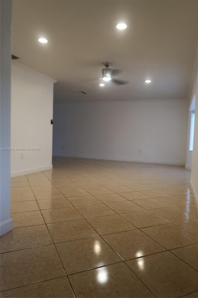 Building Photo - 9710 Sunset Strip