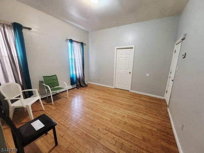 Building Photo - 45 Winans Ave