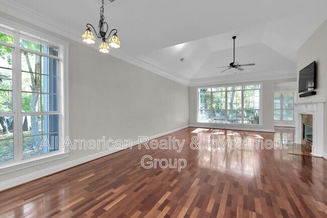 Building Photo - 1467 Oakmont Pl