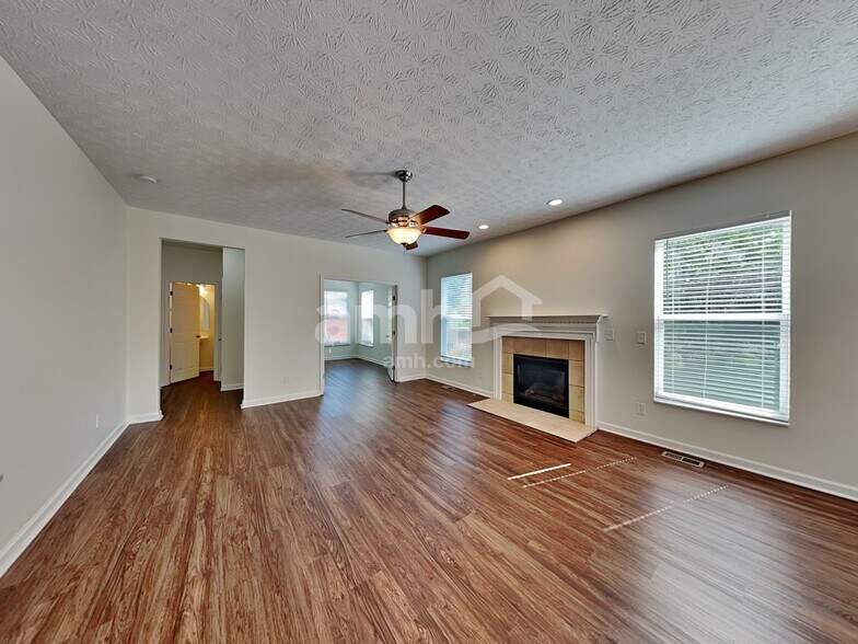 Building Photo - 136 Leasure Dr