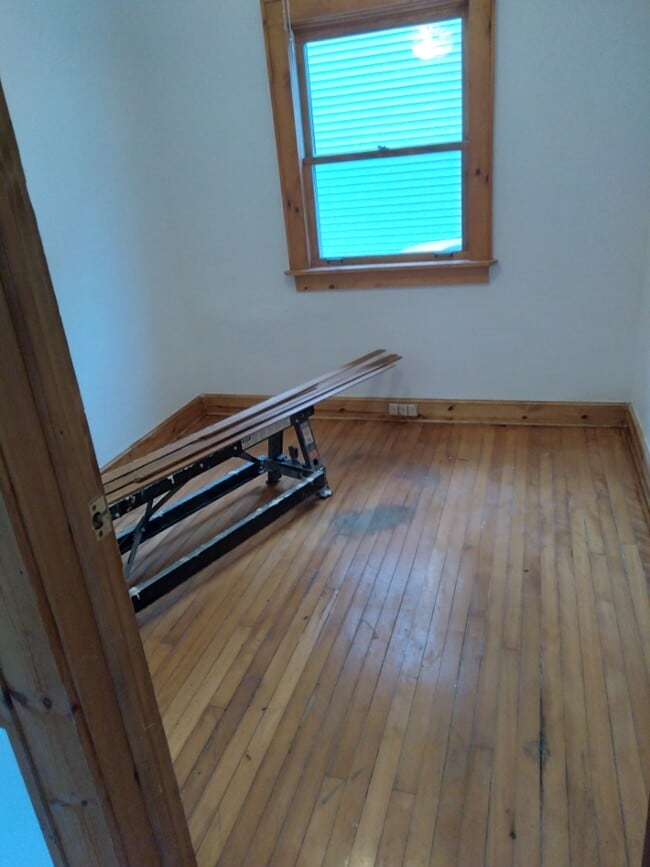 Building Photo - 4614 S Gilbert Ave