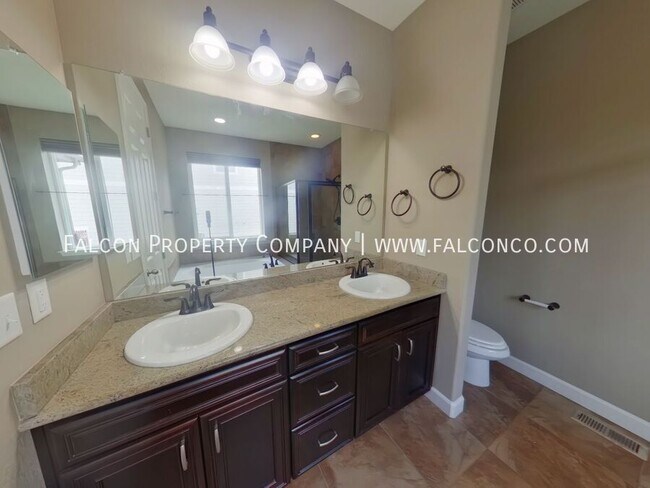 Building Photo - 7162 Laurel Cherry Ct