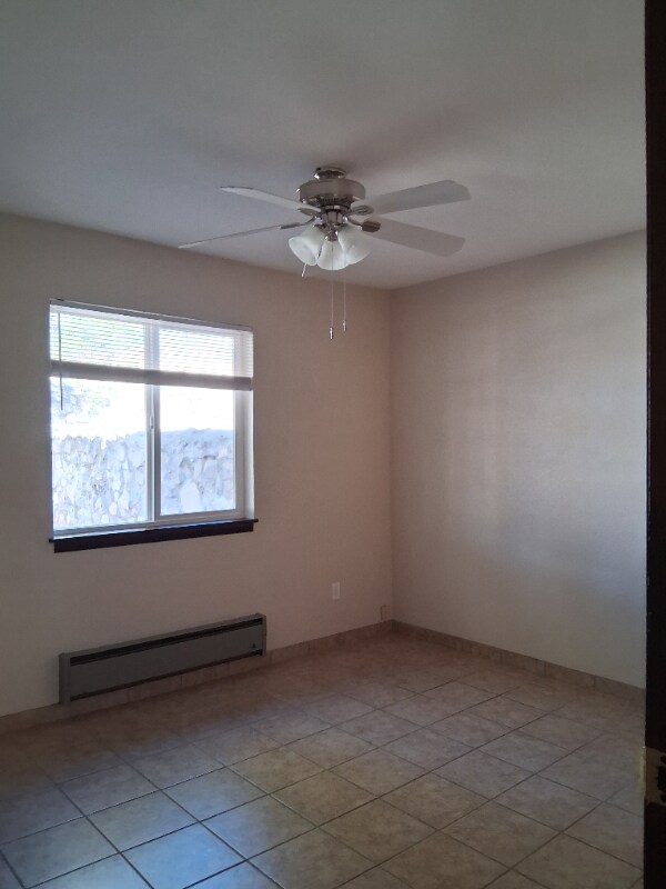 Building Photo - 1234 N Willow St