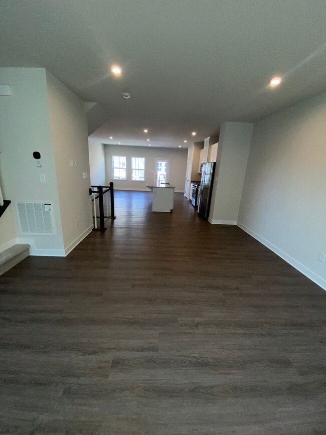 Building Photo - Edge at Azalea