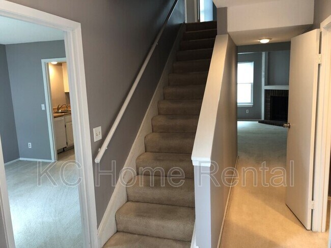 Building Photo - 8506 W 108th Pl