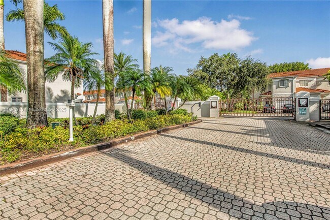 Building Photo - 14274 SW 125th Ct