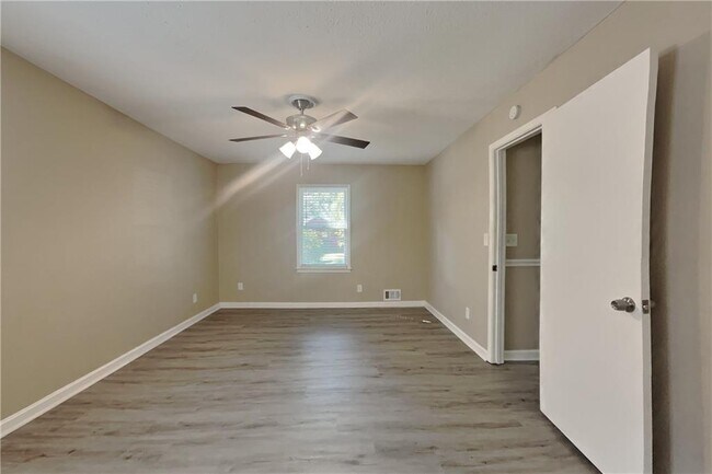 Building Photo - 5265 Concord Ridge Dr SW