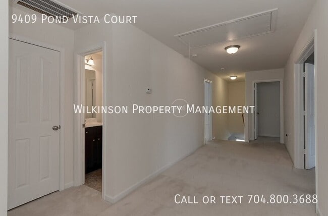 Building Photo - 9409 Pond Vista Court