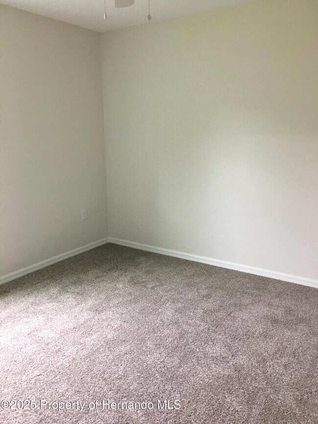 Building Photo - 5635 Pillar Ave