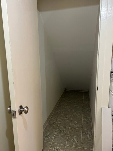 Building Photo - 238 Anderson Blvd