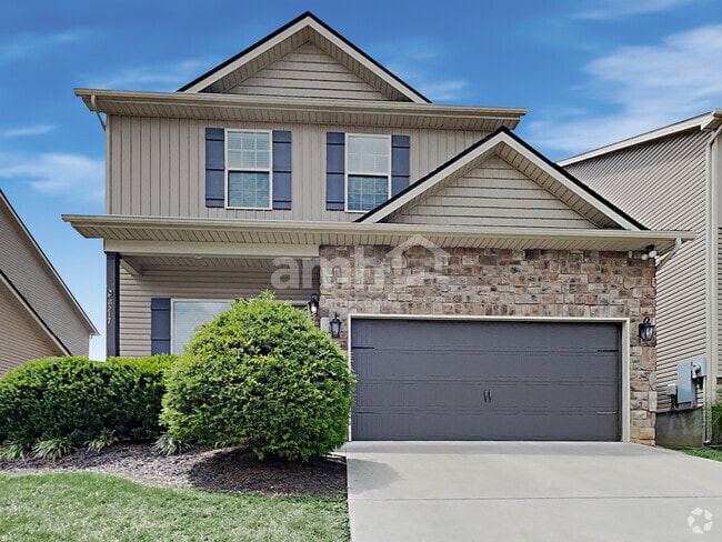 Building Photo - 7217 Deer Springs Way