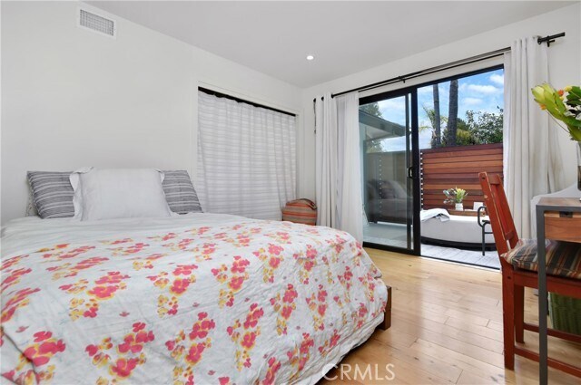 Building Photo - 4751 Del Moreno Dr