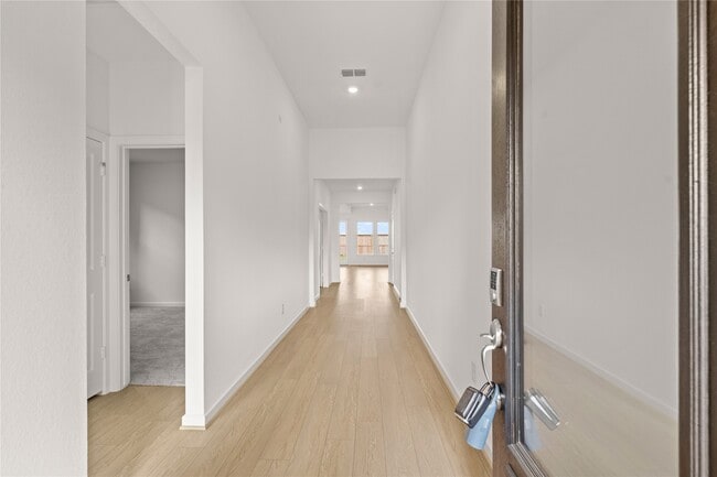 Building Photo - 21918 Wycombe Ter Wy