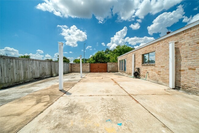 Building Photo - 10919 Villa Lea Ln