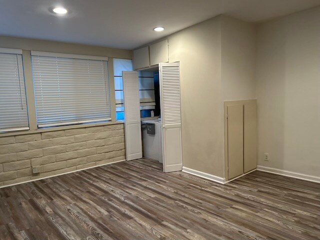 Building Photo - 85 W Lemon Ave