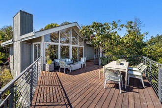 Building Photo - 136 Reed Blvd