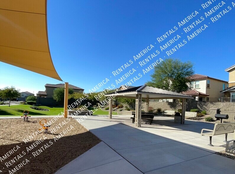 Building Photo - 16215 W Camino de Oro