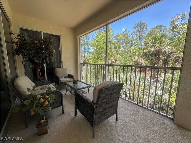 Building Photo - 1634 Tarpon Bay Dr S