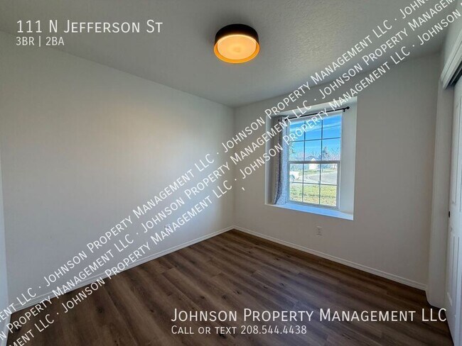 Building Photo - 111 N Jefferson St